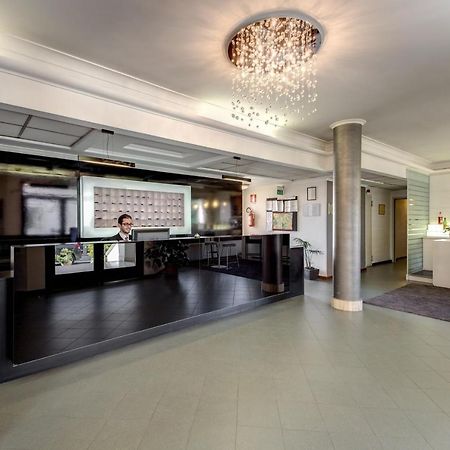 อัลบา โฮเต็ล ตอเร เมารา Hotel โรม ภายนอก รูปภาพ