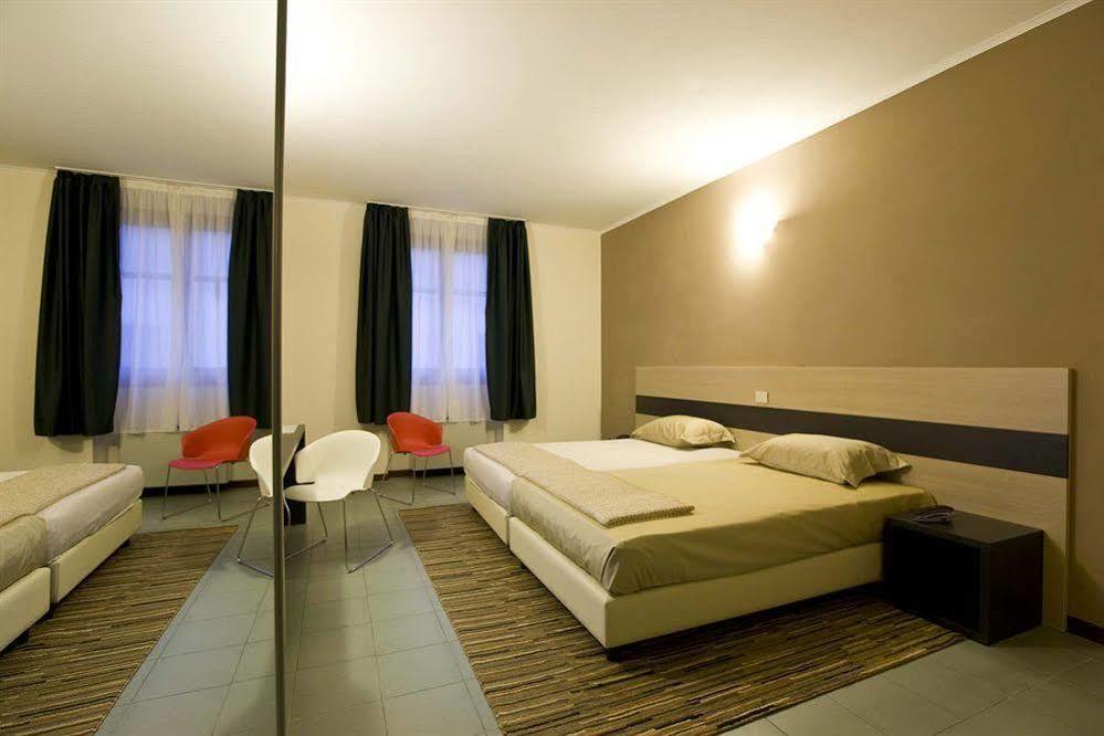 อัลบา โฮเต็ล ตอเร เมารา Hotel โรม ภายนอก รูปภาพ